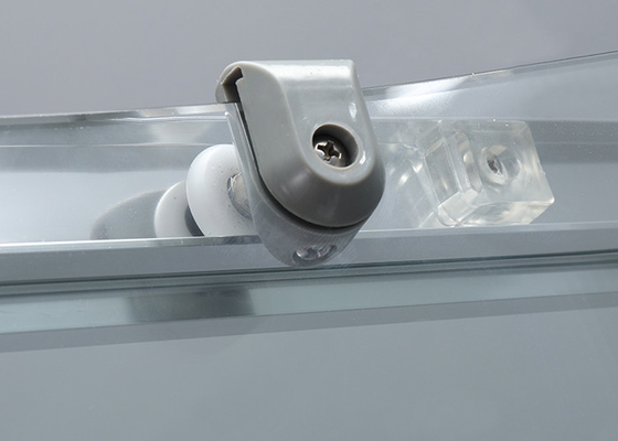 Gebogene Eckduscheinschließung, 900x900x2000mm Dusche und Bad-Einschließungen chromieren Aluminium